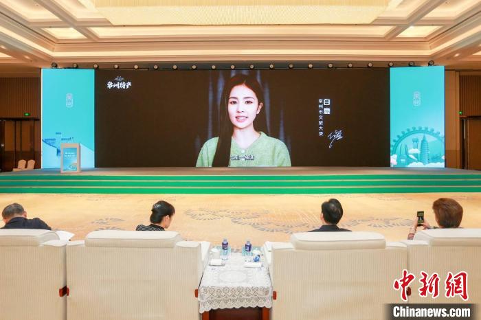 常州籍演員白鹿擔綱常州文旅大使，為家鄉(xiāng)傾情打CALL?！√凭?攝