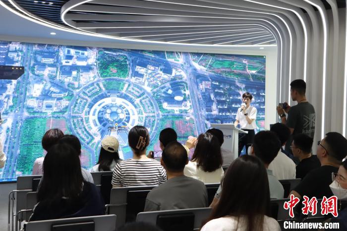 數(shù)字地球技術(shù)應(yīng)用講解?！≈锌菩菆D供圖