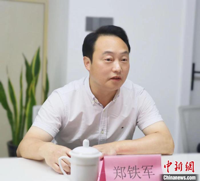 寧德市臺(tái)港澳辦主任鄭鐵軍講話?！窃式?攝