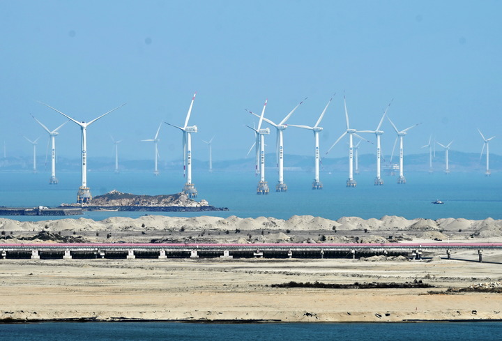 2021年3月9日，三峽福清興化灣海上風(fēng)電場。新華社記者 林善傳 攝