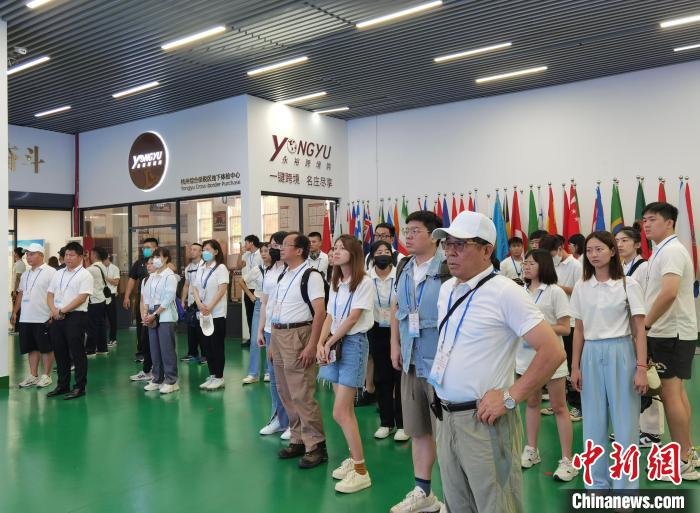 臺灣青年參訪浙江?！□U夢妮 攝