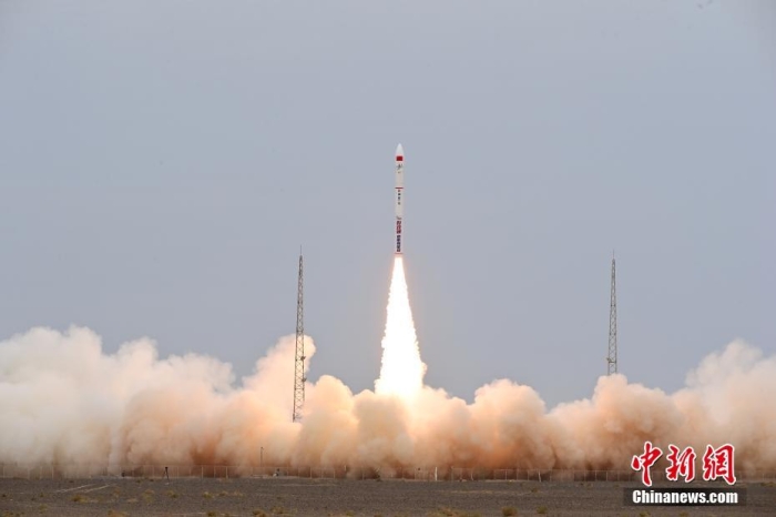 北京時間2023年8月10日12時03分，谷神星一號遙七運(yùn)載火箭在我國酒泉衛(wèi)星發(fā)射中心成功發(fā)射升空，將搭載的西光壹號01星等7顆衛(wèi)星順利送入預(yù)定軌道，發(fā)射任務(wù)獲得圓滿成功。此次任務(wù)是谷神星一號運(yùn)載火箭第7次飛行。汪江波 攝