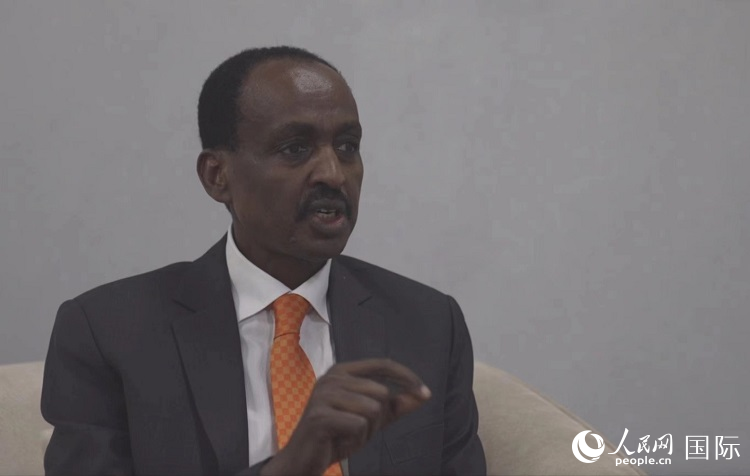 特肖梅·托加接受人民網(wǎng)專(zhuān)訪。人民網(wǎng)記者 劉寧攝