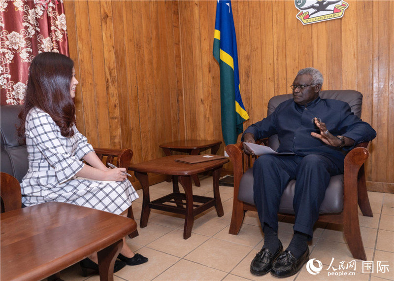 2023年9月14日，所羅門群島總理梅納西·索加瓦雷在首都霍尼亞拉接受人民網(wǎng)記者專訪。人民網(wǎng) 賀吉攝