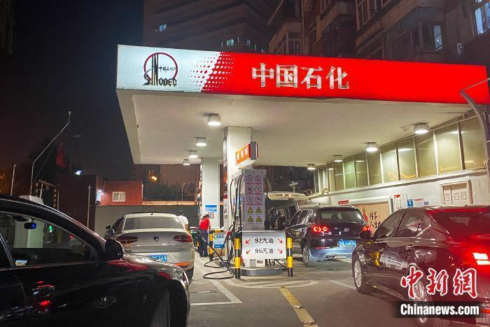 資料圖：加油站。 中新財(cái)經(jīng) 葛成 攝