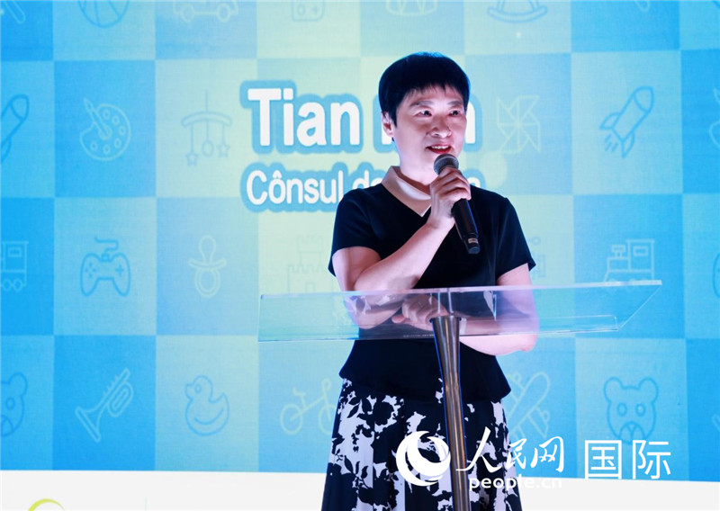 中國駐里約熱內(nèi)盧總領(lǐng)事田敏發(fā)表致辭。人民網(wǎng)記者宋亦然攝