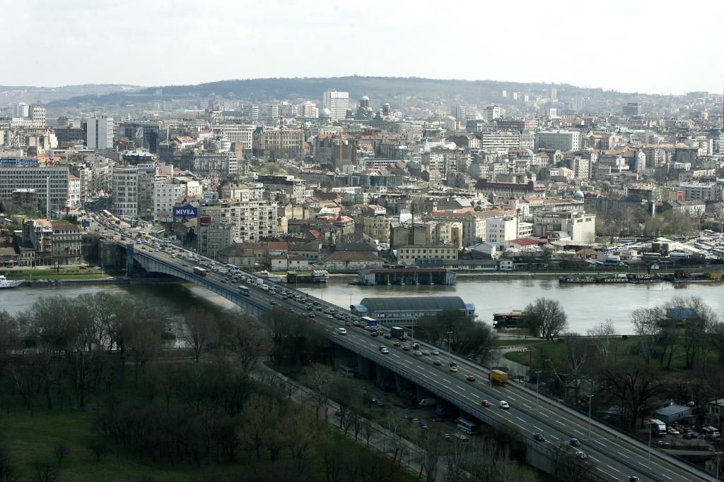 這是2015年3月30日拍攝的塞爾維亞首都貝爾格萊德老城區(qū)。貝爾格萊德是塞爾維亞的首都，坐落在薩瓦河和多瑙河的交匯處，是歐洲最古老的城市之一。新華社發(fā)（普雷德拉格·米洛薩夫列維奇攝）