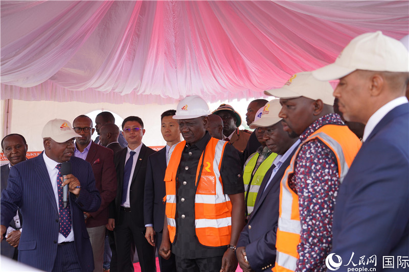 開工儀式現(xiàn)場。人民網(wǎng)記者 黃煒鑫攝