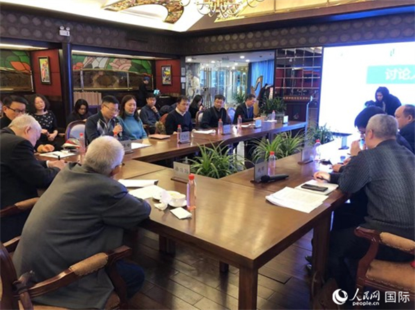 與會(huì)專家學(xué)者就拉美局勢(shì)和中拉關(guān)系展開討論。人民網(wǎng)記者 趙健攝