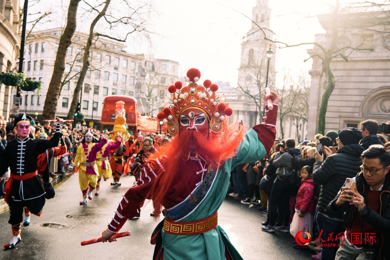 倫敦新春慶典現(xiàn)場。人民網(wǎng) 郭錦標(biāo)、楊浩鵬攝
