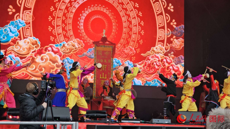 倫敦新春慶典現(xiàn)場。人民網(wǎng) 郭錦標(biāo)、楊浩鵬攝