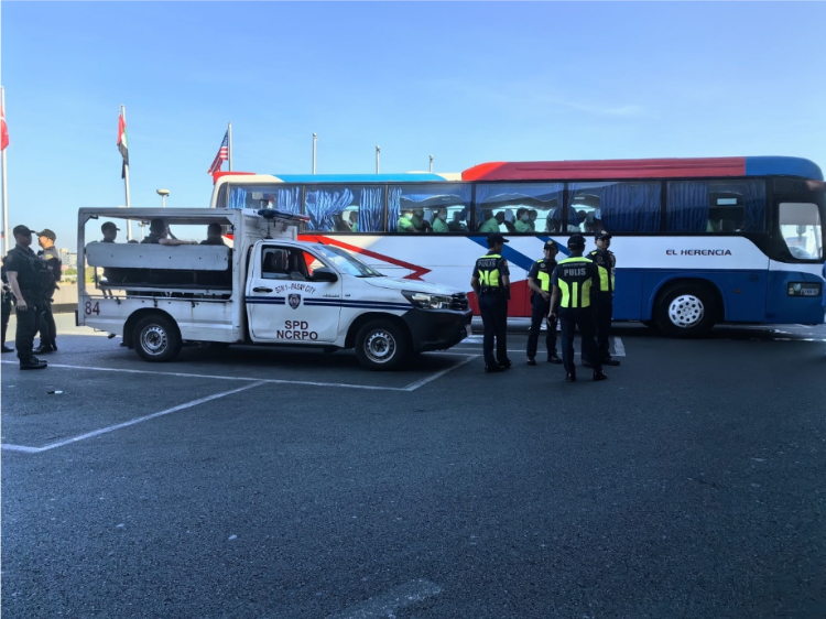 菲反有組織犯罪委員會(huì)等部門組織多次聯(lián)合突擊執(zhí)法。駐菲律賓使館供圖