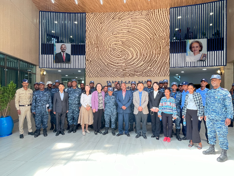 圖為埃塞俄比亞聯(lián)邦警察中文培訓(xùn)班開(kāi)班儀式現(xiàn)場(chǎng)。亞的斯亞貝巴大學(xué)孔子學(xué)院供圖