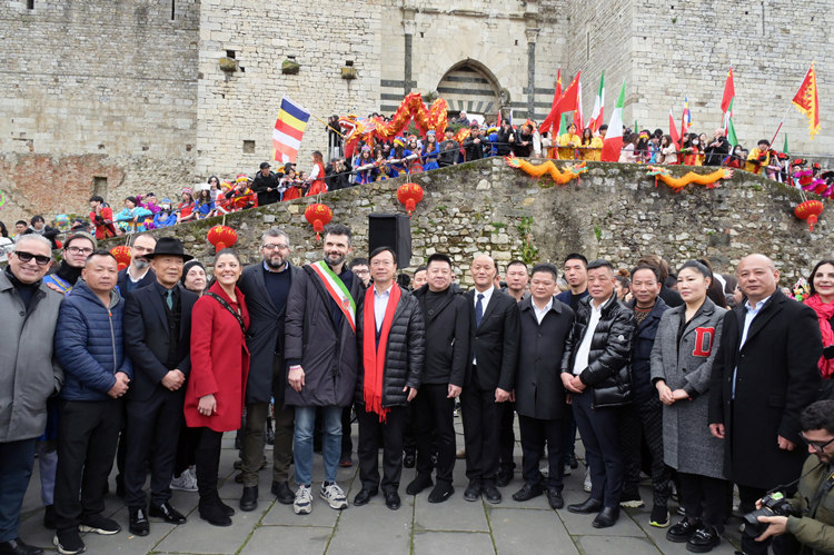 參與活動嘉賓合影。主辦方供圖