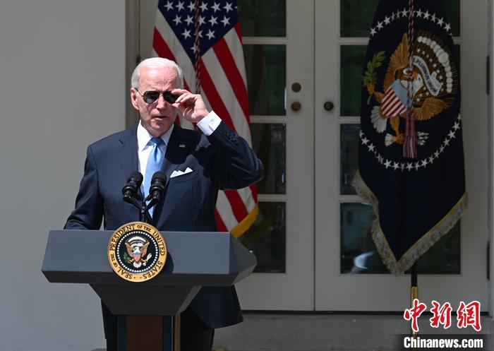 當?shù)貢r間7月30日上午，美國總統(tǒng)拜登新冠檢測再次呈陽性。他此次沒有癥狀，但將采取隔離措施。資料圖為拜登7月27日解除隔離后在白宮發(fā)表講話。 <a target='_blank' href='/'><p  align=