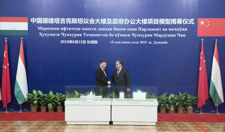 第1視點(diǎn)丨這兩座大樓，見證著中塔友誼