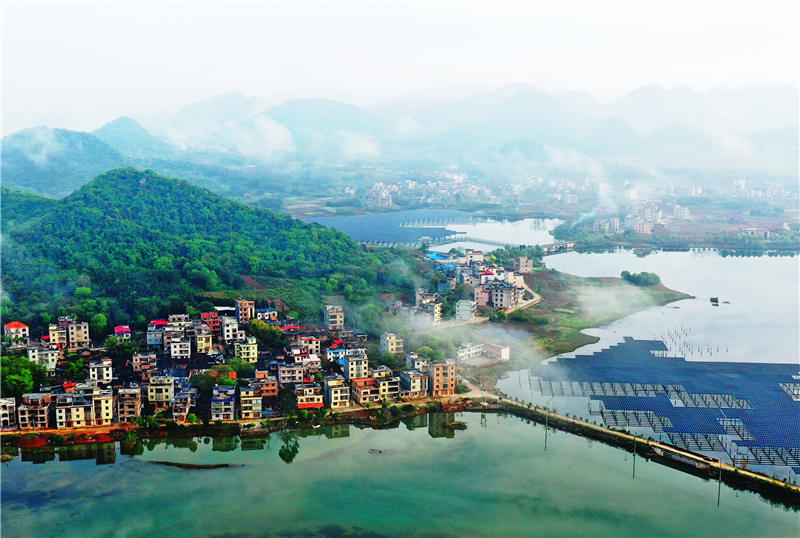 湖南省郴州市嘉禾縣千家洞水庫風光。黃春濤攝