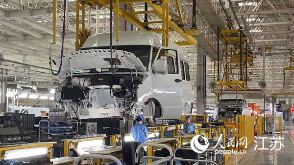 南京依維柯汽車有限公司生產(chǎn)車間。黃啟源攝