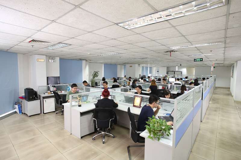 天津國(guó)舜信息技術(shù)有限公司研發(fā)團(tuán)隊(duì)由年輕人組成，為企事業(yè)單位和重大活動(dòng)提供網(wǎng)絡(luò)安全技術(shù)保障服務(wù)。河?xùn)|區(qū)供圖