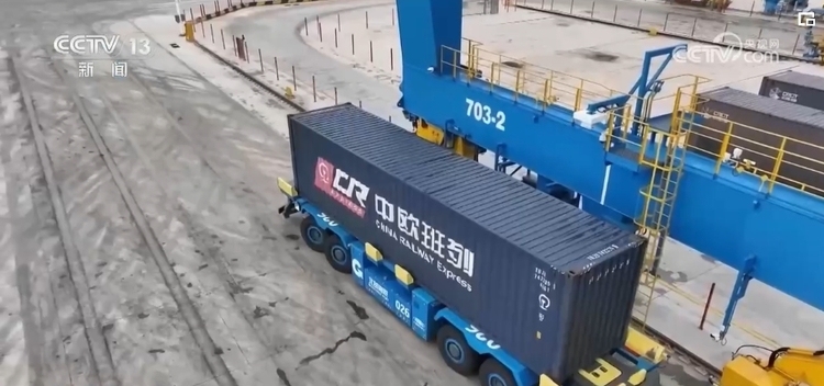 便企服務(wù)實打?qū)?為企業(yè)“出?！北ｑ{護航 經(jīng)濟發(fā)展“添”動力