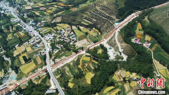 圖為引大濟湟北干渠二期的倒虹吸。(資料圖) 青海省水利廳 供圖