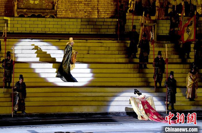 3月17日，西藏拉薩，《文成公主》大型史詩(shī)劇演出現(xiàn)場(chǎng)。　李林 攝