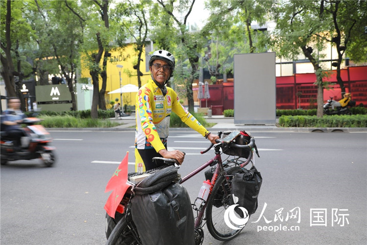 摩洛哥自行車運(yùn)動(dòng)員卡里姆·穆斯塔。人民網(wǎng)記者 翟轉(zhuǎn)麗攝