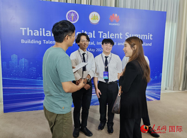 泰國國立法政大學學生接受本網(wǎng)采訪。李映民攝