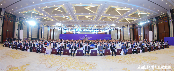 2025年7月5日，以“人與自然和諧共生——共商全球發(fā)展綠色轉(zhuǎn)型”為主題的2025年生態(tài)文明貴陽國際論壇在貴陽隆重開幕。圖為開幕式現(xiàn)場。貴州日報天眼新聞記者 杜朋城 攝.jpg