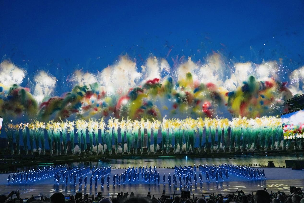 成都世運(yùn)會(huì)開幕！展現(xiàn)出中國(guó)式現(xiàn)代化萬(wàn)千氣象