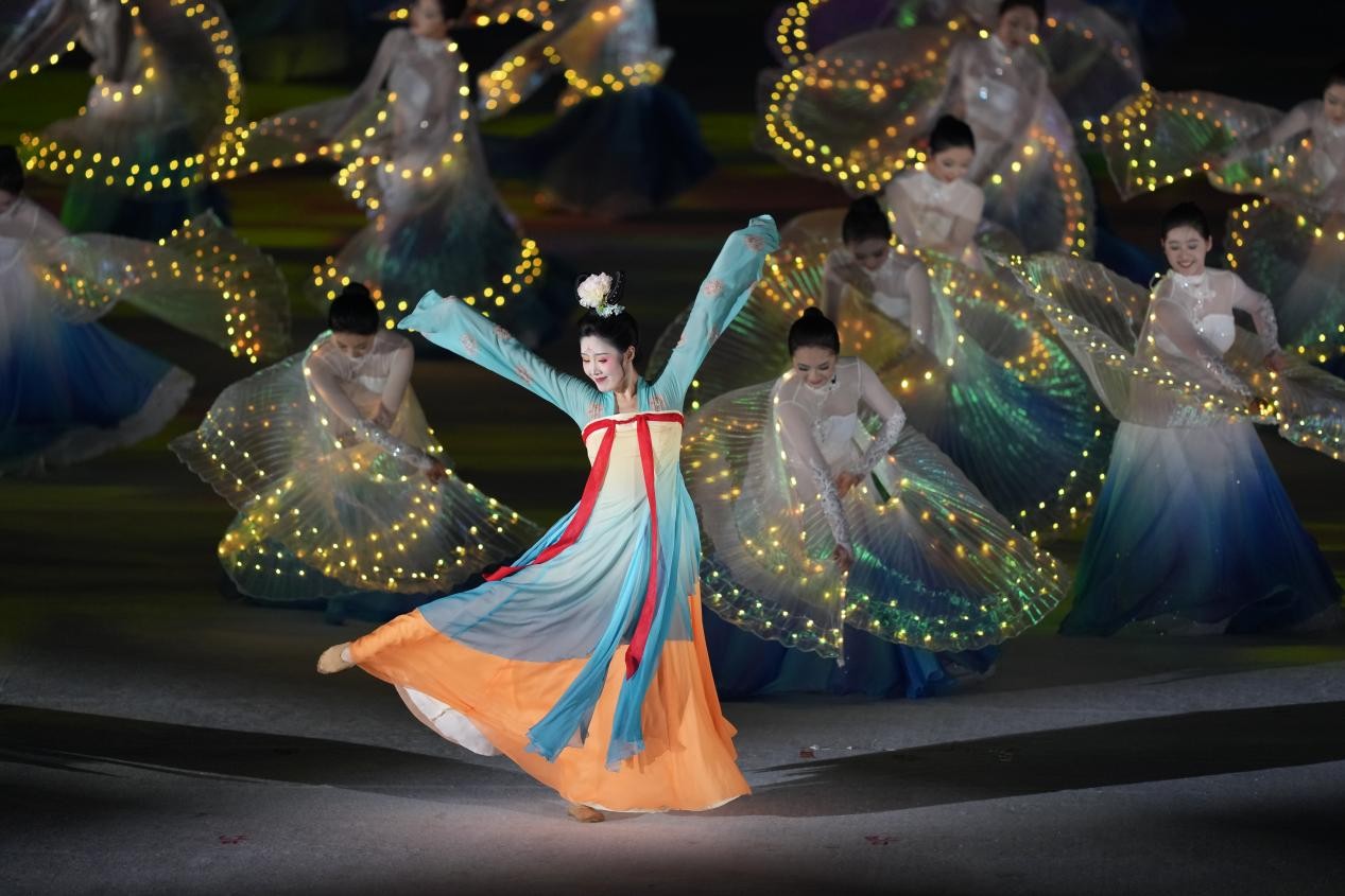 成都世運(yùn)會(huì)開幕！展現(xiàn)出中國(guó)式現(xiàn)代化萬(wàn)千氣象