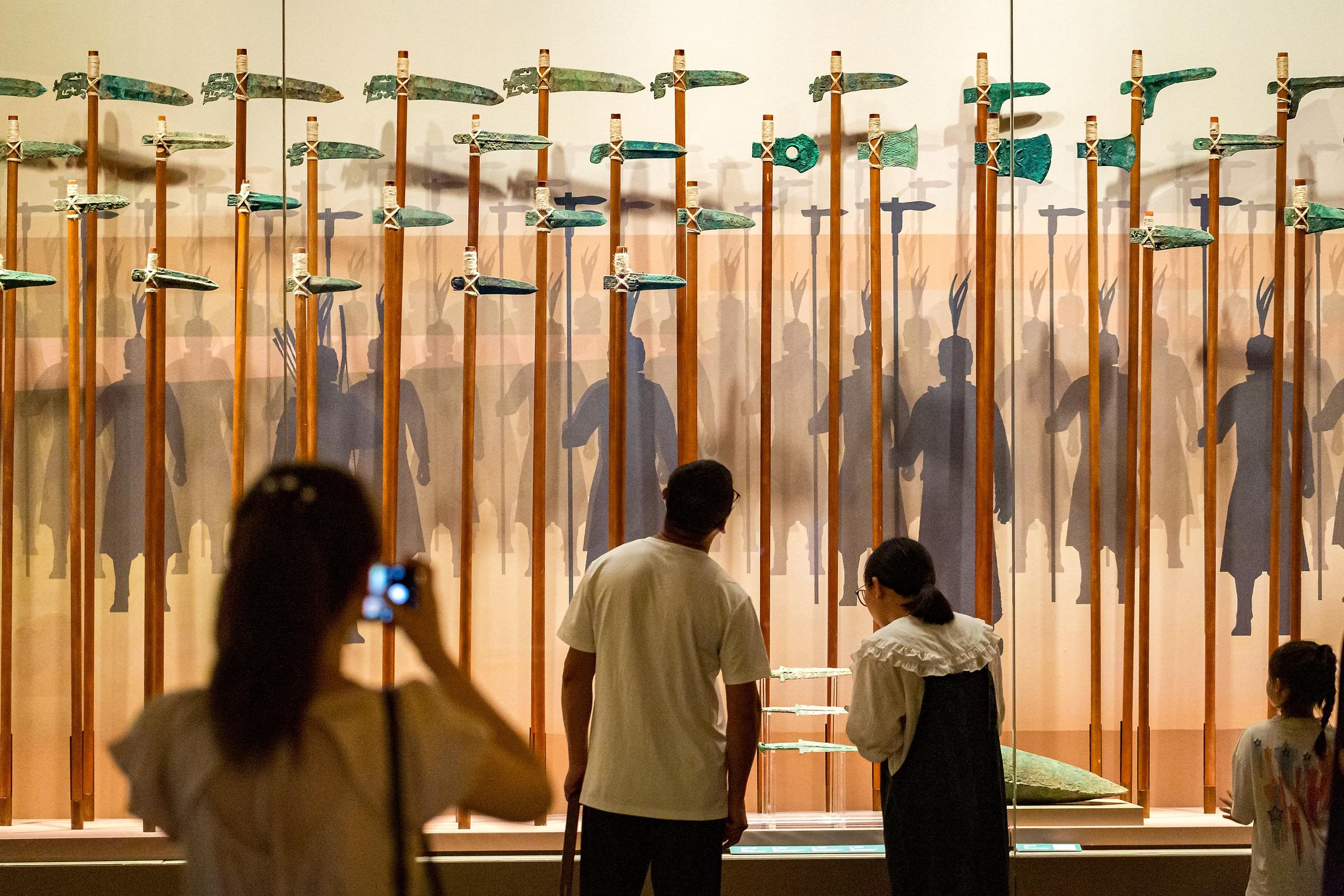 △2024年8月25日，游客在河南省安陽市殷墟博物館參觀。