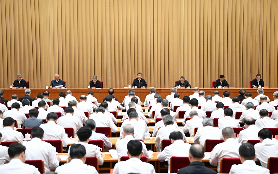 7月14日至15日，中央城市工作會(huì)議在北京舉行。中共中央總書記、國家主席、中央軍委主席習(xí)近平出席會(huì)議并發(fā)表重要講話。中共中央政治局常委李強(qiáng)、趙樂際、王滬寧、蔡奇、丁薛祥、李希出席會(huì)議。