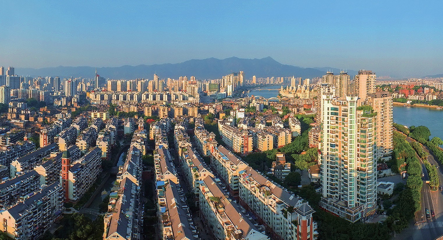 2018年，福州市臺(tái)江區(qū)蒼霞新城，高樓拔地而起，舊貌換新顏。