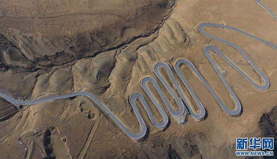 (新華視界)(2)鳥瞰珠峰