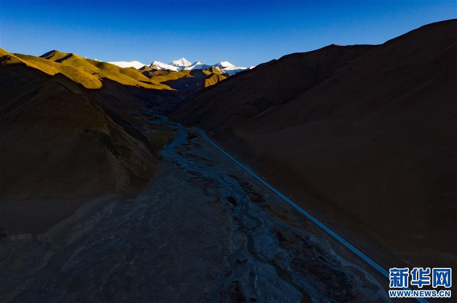 (新華視界)(4)鳥瞰珠峰