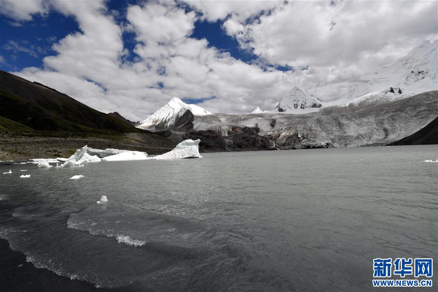 (新華視界)(3)藏北旅游打卡地:薩普雪山