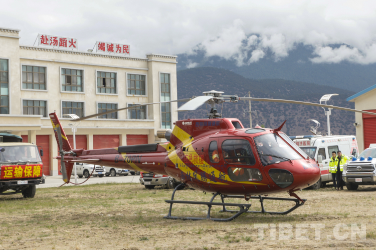 聯(lián)勤聯(lián)動保障直升機(jī).jpg 聯(lián)勤聯(lián)動保障直升機(jī).jpg