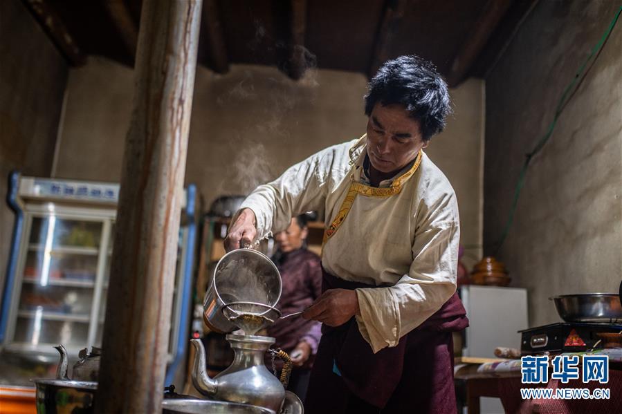 （決戰(zhàn)決勝脫貧攻堅·聚焦三區(qū)三州·圖文互動）（3）拓展新天地——云南迪慶藏區(qū)“新產業(yè)”掠影