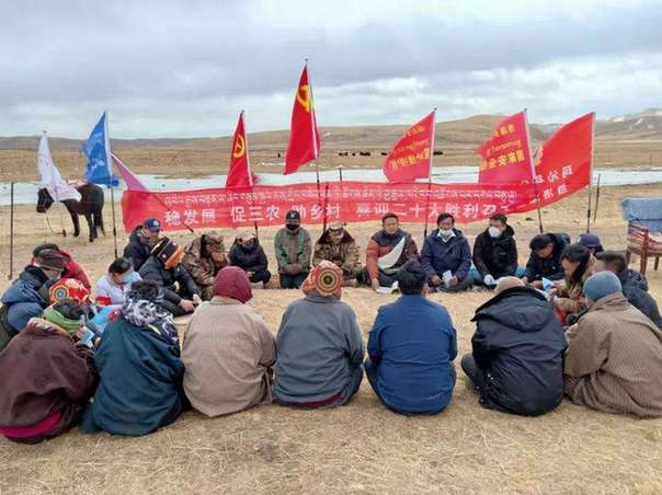 青?，斍撸厚R背宣講隊(duì)助推“1號(hào)”文件入腦走心