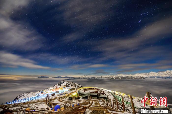 牛背山星空?！↑S業(yè)文 攝