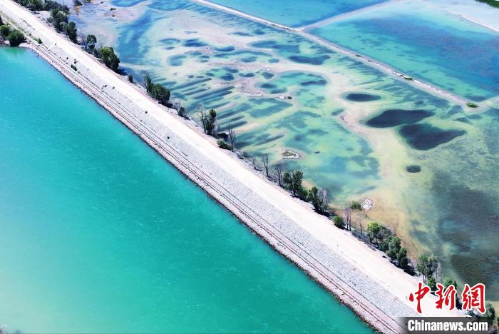 航拍貴德縣黃河?！●R銘言 攝