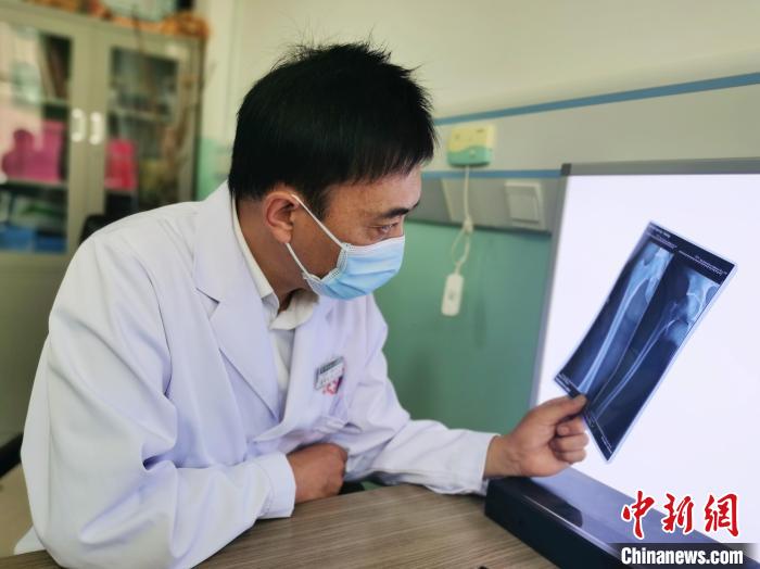 青海澤曲草原見聞:從“回族曼巴小馬”到中國“最美醫(yī)生”