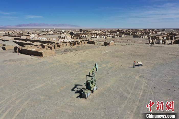 航拍青海省海西蒙古族藏族自治州茫崖市冷湖石油工業(yè)遺址保護區(qū)?！●R銘言 攝