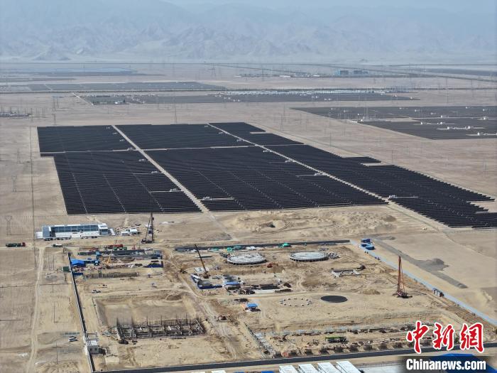 青海格爾木:全球規(guī)模最大的液態(tài)空氣儲能示范項目預(yù)計年底投產(chǎn)