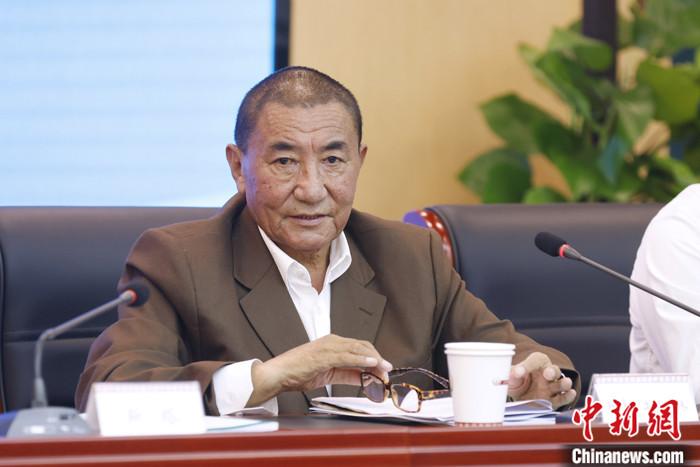 5月19日，由中國人權(quán)研究會(huì)、中國西藏文化保護(hù)與發(fā)展協(xié)會(huì)、中國藏學(xué)研究中心主辦的“紀(jì)念西藏和平解放70周年國際學(xué)術(shù)研討會(huì)”在北京舉行。西藏自治區(qū)政協(xié)副主席珠康·土登克珠指出，長期以來，西方敵對(duì)勢(shì)力和達(dá)賴集團(tuán)完全不顧事實(shí)真相，誣蔑造謠西藏“缺乏宗教信仰自由”。事實(shí)上，在西藏，寺院受到有效保護(hù)，廣大信教群眾的宗教信仰得到尊重，僧侶的宗教活動(dòng)有序進(jìn)行，宗教信仰自由政策在西藏得到全面、正確的貫徹執(zhí)行?！?<a target='_blank' ></p><p  align=