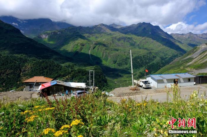 圖為8月6日，玉麥鄉(xiāng)卓嘎、央宗姐妹的牧場風光。 <a target='_blank' ><p  align=