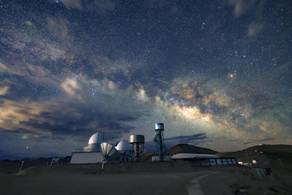 絕美暗夜星空。貢覺群培攝