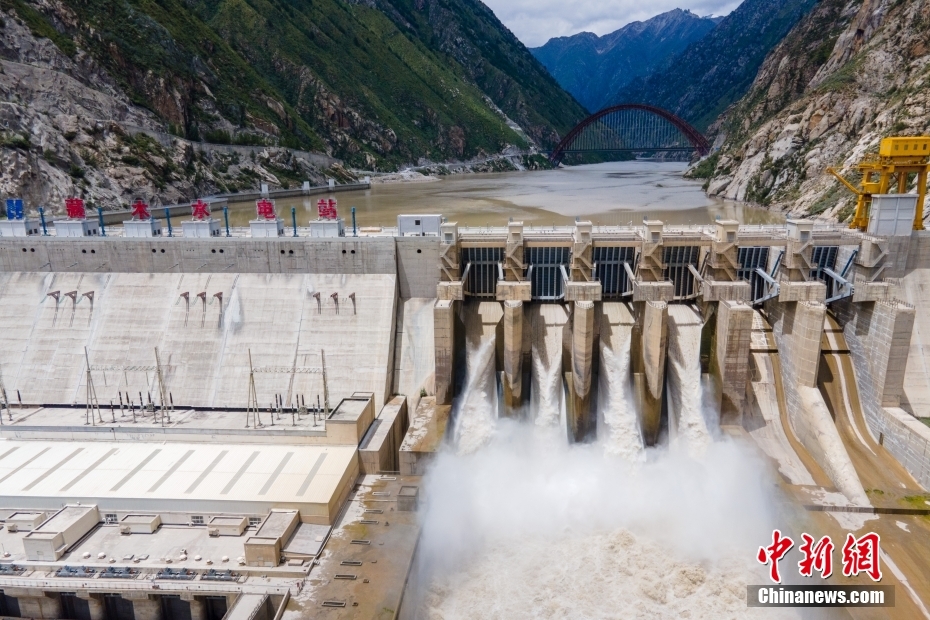 資料圖為2021年8月7日，西藏山南雅魯藏布江上的藏木水電站。（無人機畫面） <a target='_blank' href='/'><p  align=