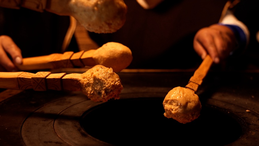  烤“結(jié)達(dá)”。